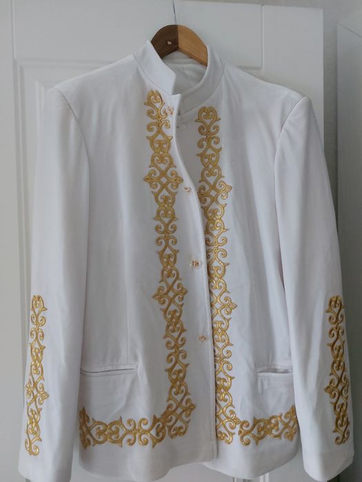 Ұлттық киім, пиджак