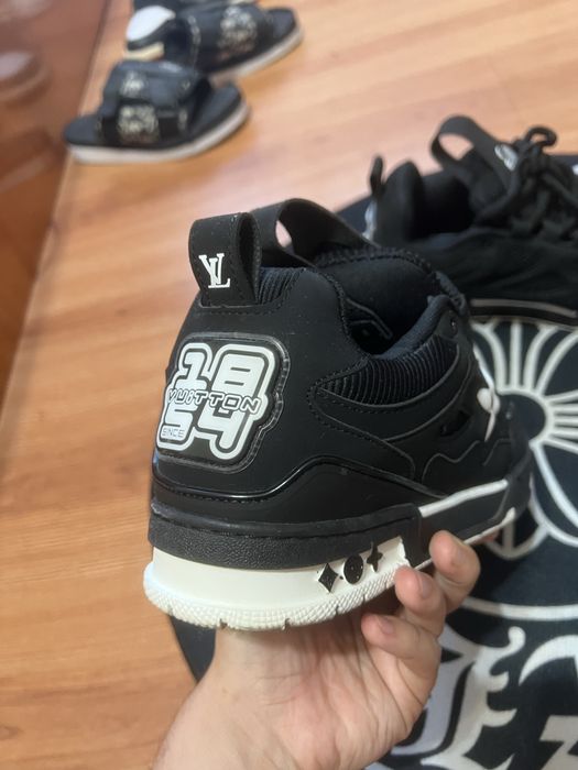 Vand adidasi Lv Skate Negru