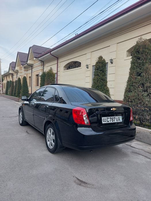 Gentra 2020 yil.Srochno Sotiladi. 3 Poz.Full.Avtomat.Qora.  Benzinda.