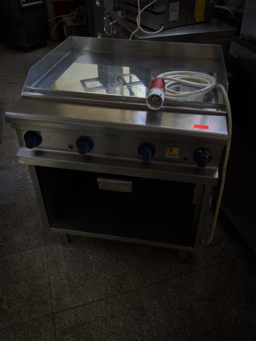 Професионален fry top Kogast незалепващо покритие 12kw