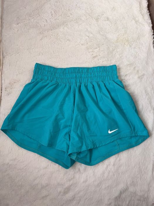 VAND Pantaloni NIKE Noi