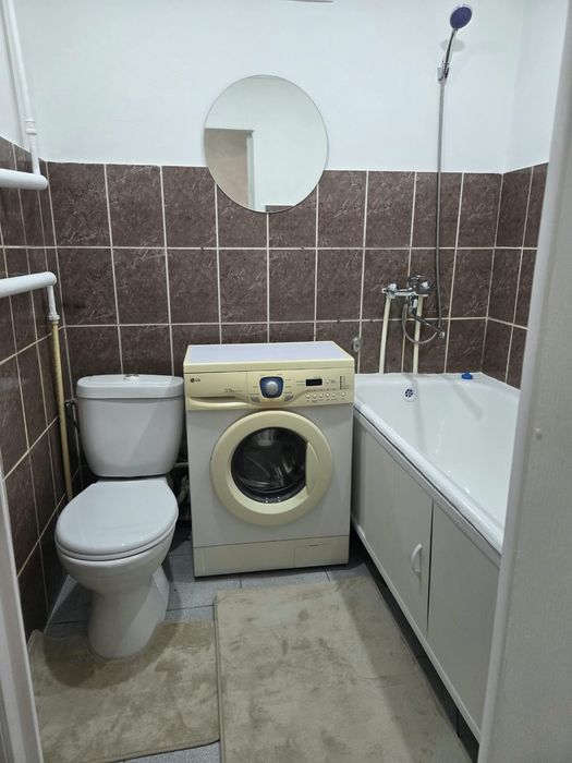 Продам 1к кв р-н Пирамиды