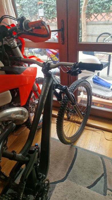 Bicicleta DH/Slopeduro Scott Gambler 910