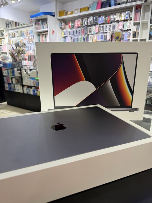 MacBook Pro 16 32/512gb 100% 4 цикла
