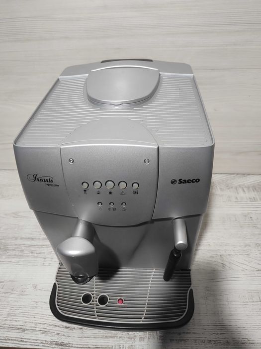 Кафеавтомат - робот Saeco Incanto Cappuccino