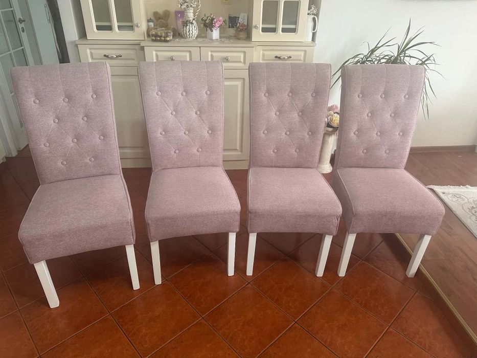 Scaune din lemn  4 bucăți