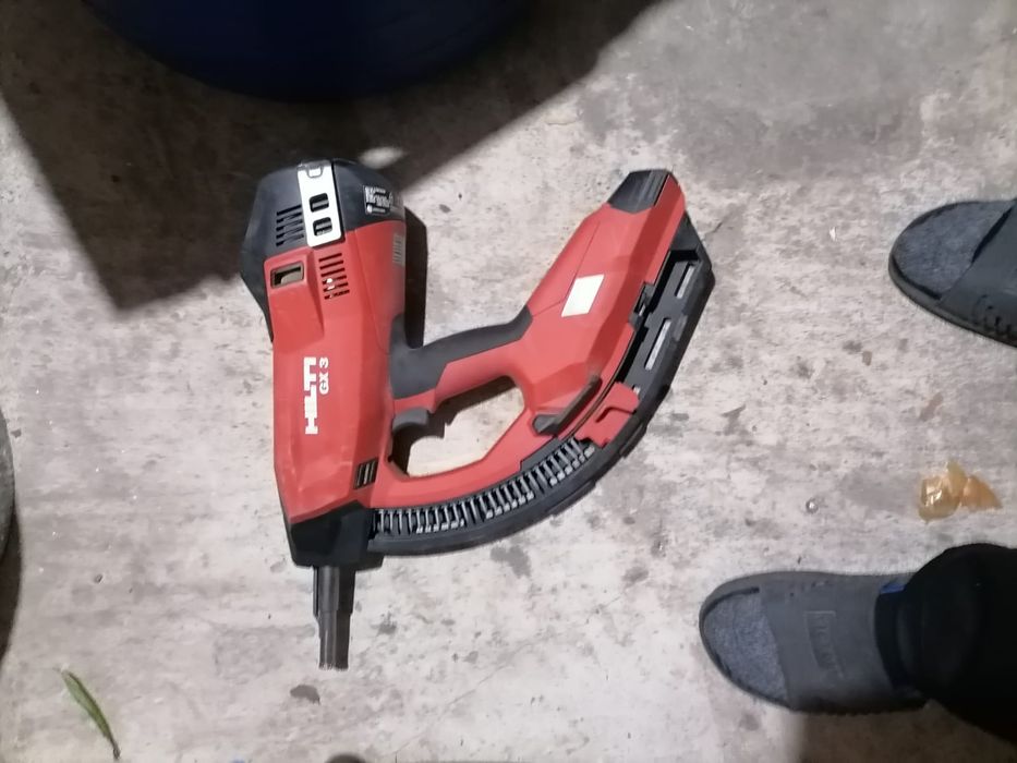 Pistol de bătut cuie in oțel si beton - hilti gx3 + magazie x-m40 g3