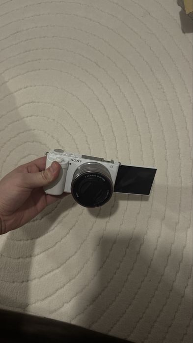 Фотокамера SONY ZV-E10