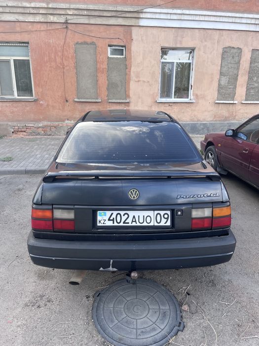 Продаеться автомобиль пассат б3