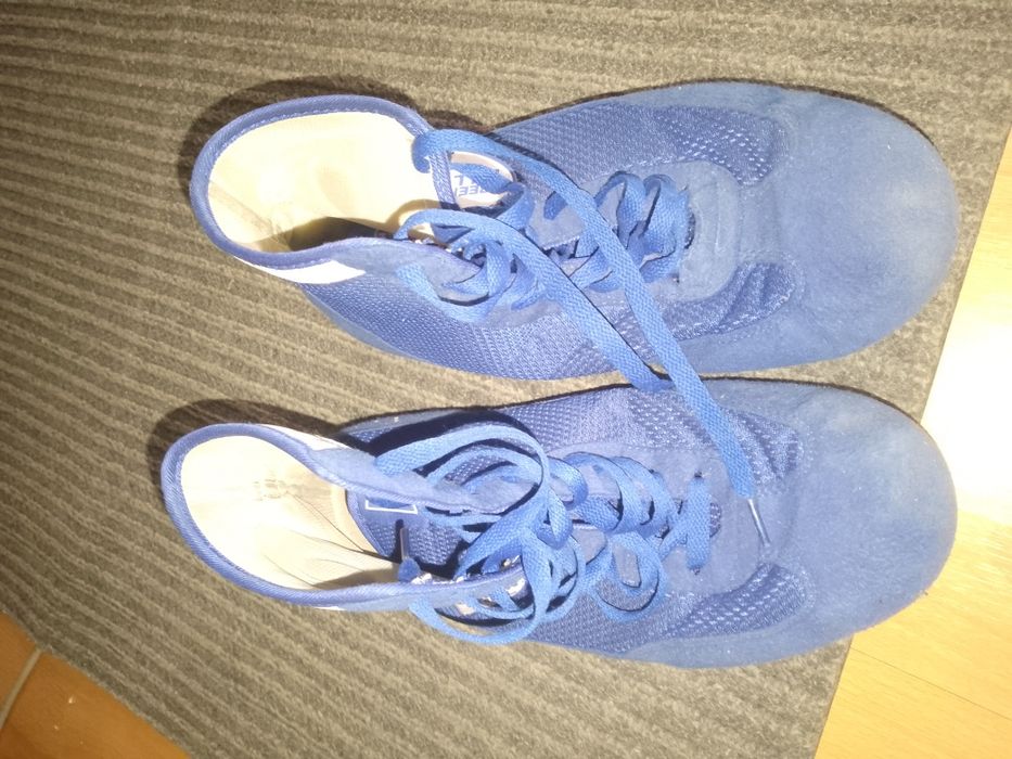 Продам борцовское трико,с борцовками