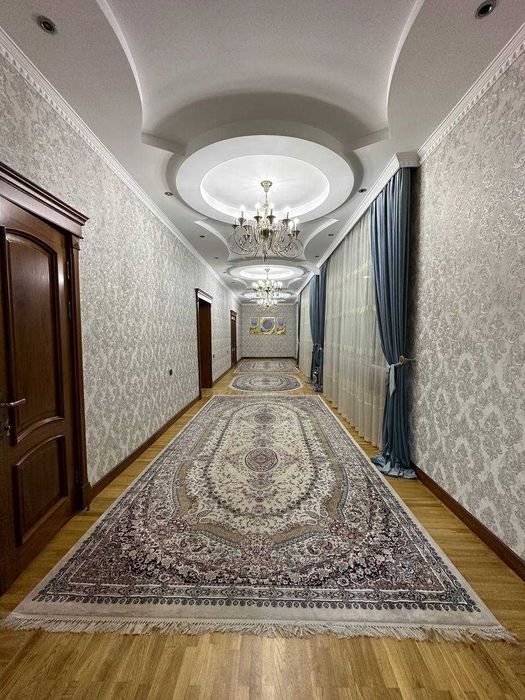 -Район: Мирзо-Улугбекский -Улица: Амир Темур  6.1 сотки 348  кв.м.