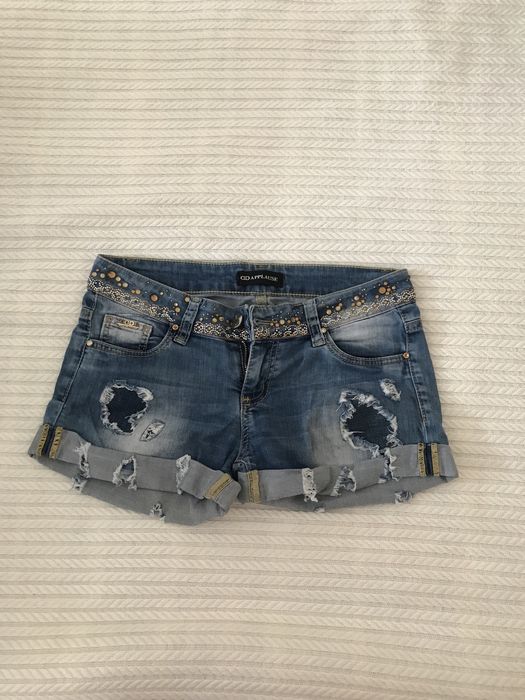 Продам шорты 2 пары за 3000