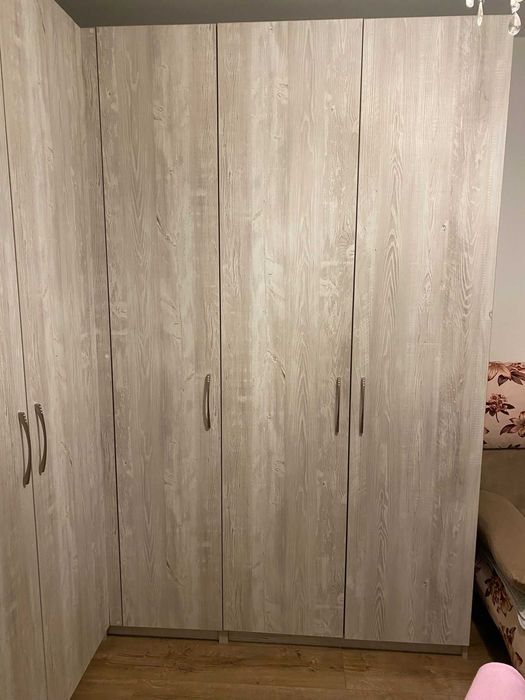 Vand mobila -dulap+comoda TV(TV inclus )