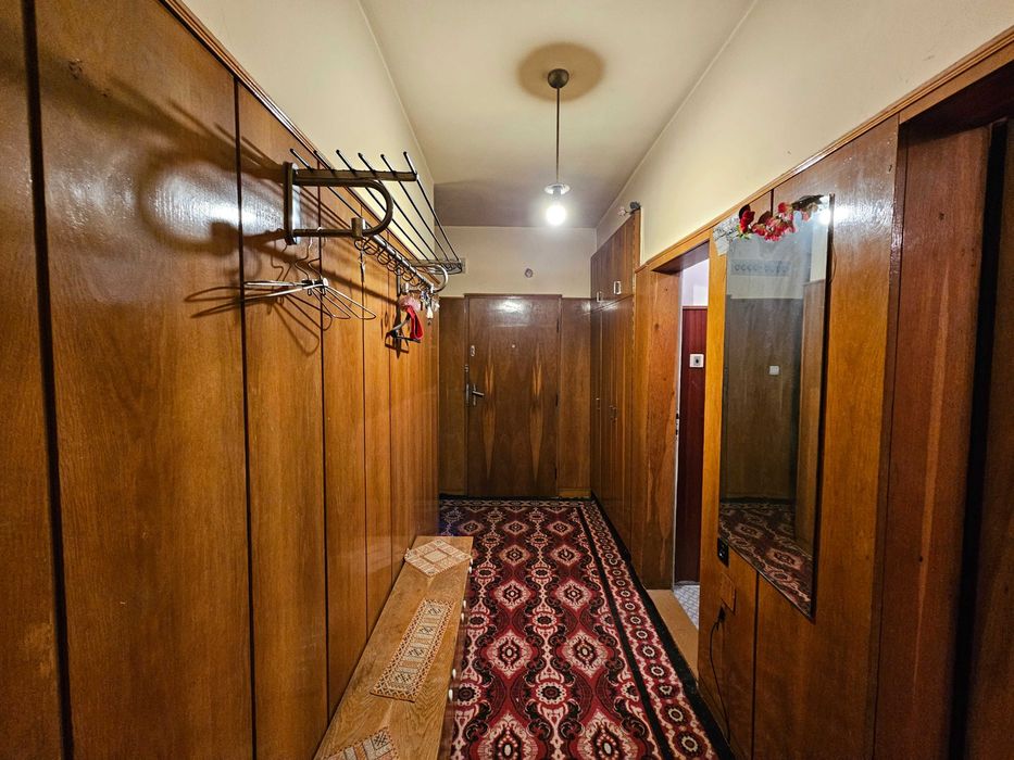 Продава се Четиристаен апартамент в Велико Търново, Акация - 120 кв.м за 1159 €/кв.м - Снимка #2