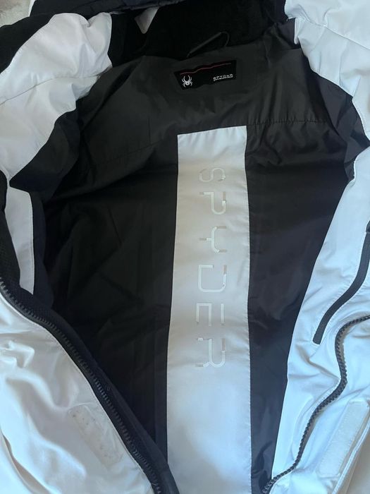 Продам женский пуховик