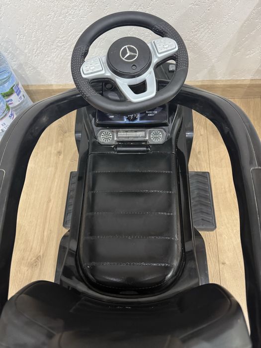 Кола за яздене Mercedes G350