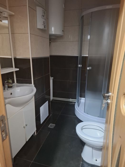 Închiriez apartament 1 Mai cu 3 camere