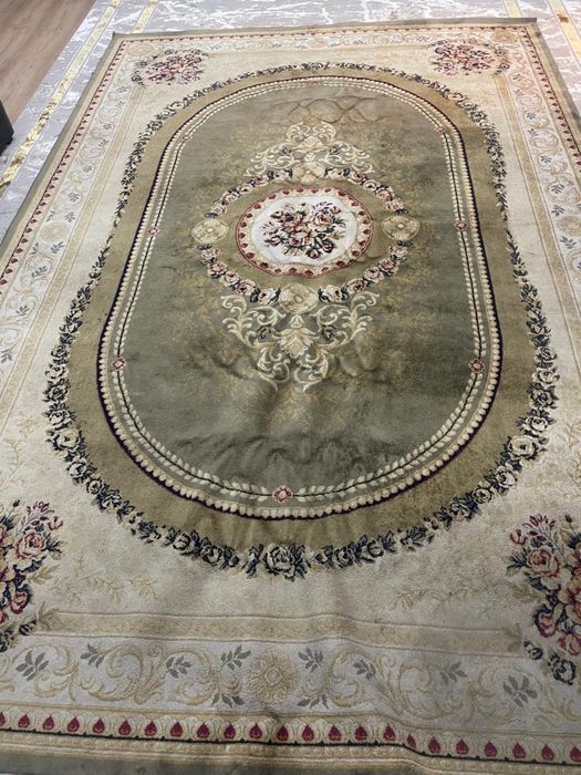 Продам два шелковых ковра