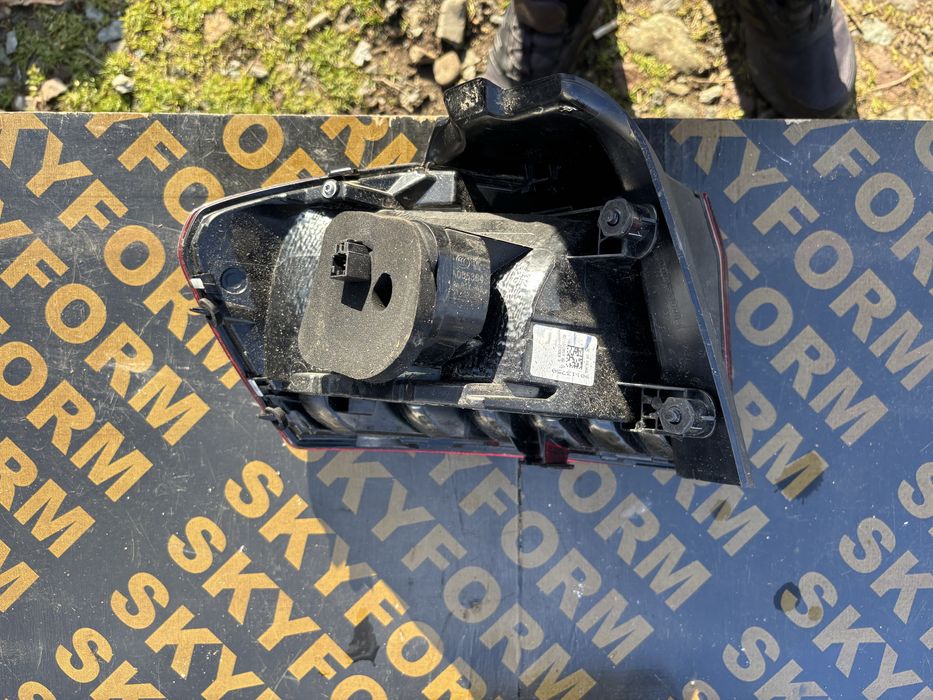 Стоп VW Golf 7 Sportsvan