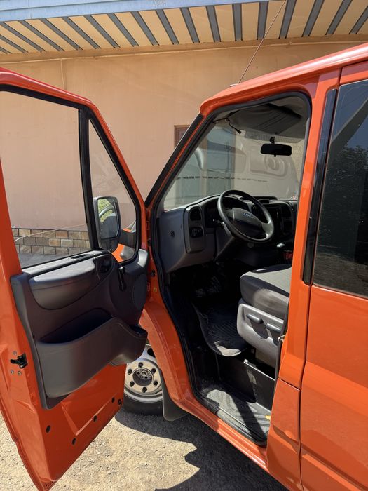 Форд бортавой сотилади