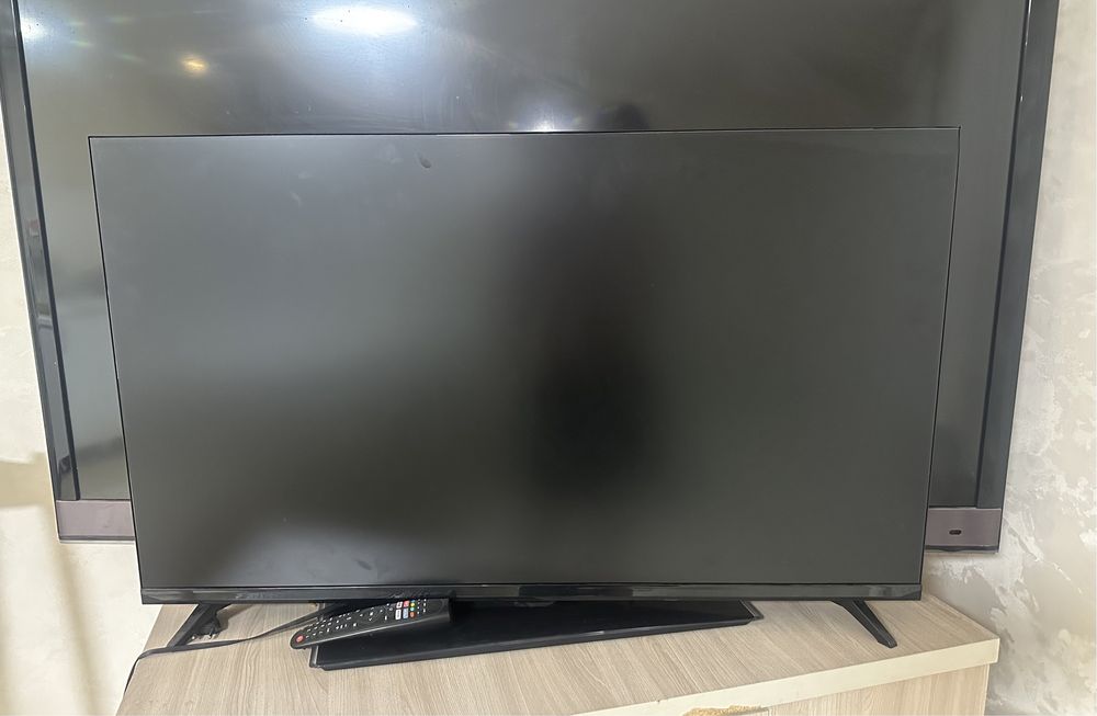 Продам смарт телевизор