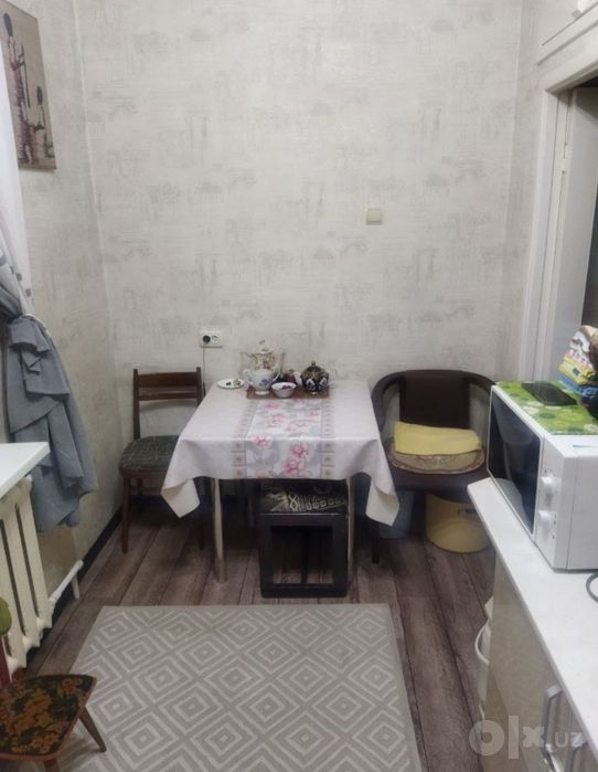 Юнусабад 12 квартал. Продается квартира 1/4/9