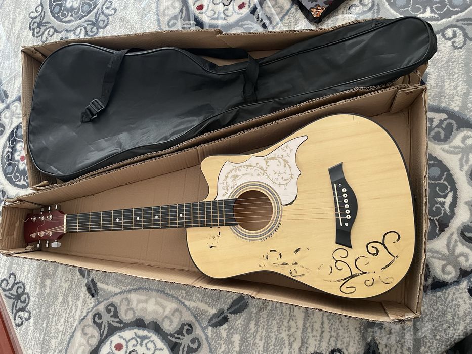 akurtichski gitara