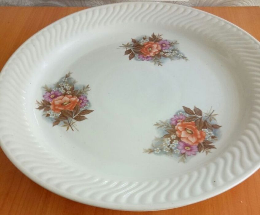 Блюдо и супница .