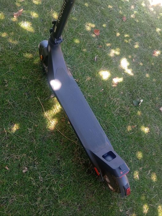 Trotineta electrica xiaomi 4 lite în stare foarte bună  cu garanție