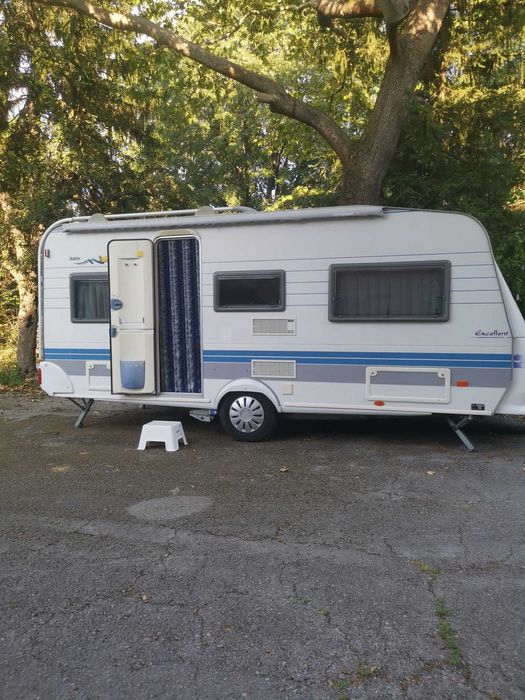 Продавам каравана Hobby Excellent