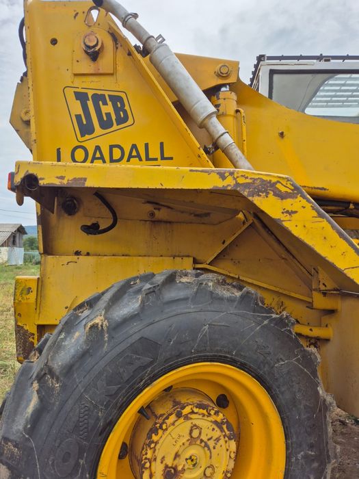 Vând încărcător telescopic JCB