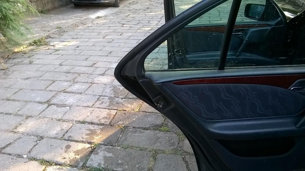 mercedes E200 W210 на части