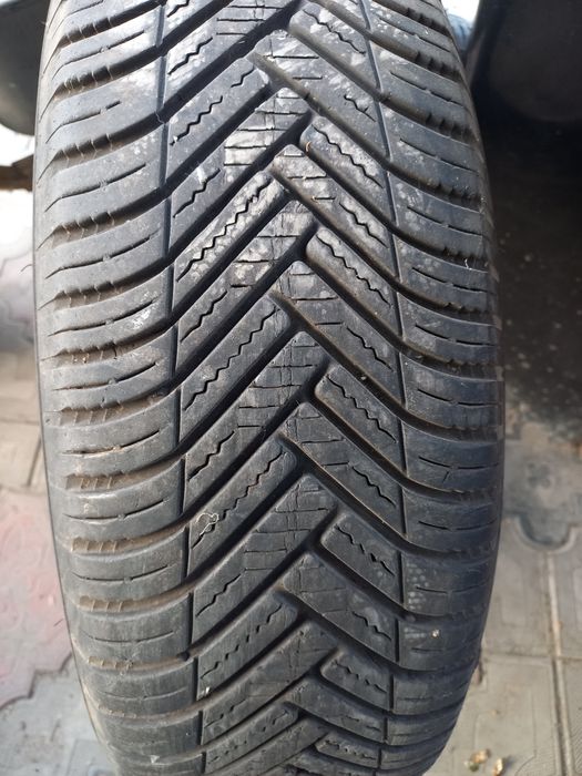 Продам шины б/у...