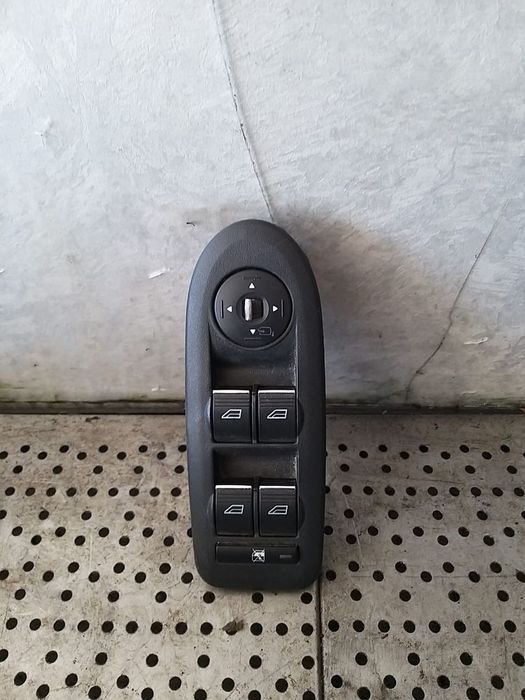 Bloc butoane geamuri oglinzi ford c max 1 9m5t14a132aa