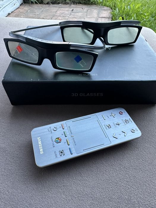 Ochelari 3D Samsung (2 bucati) + telecomanda Smart TV – originale