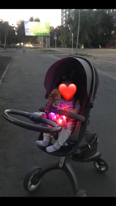 Продаю коляку STOKKE