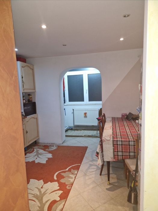Vand apartament 3 camere