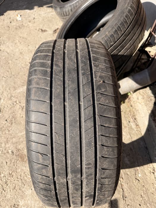 Vand anvelope vara  Bridgestone 225.50.17 + iarna Dunlop 225.55.17