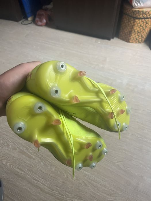 Бутонки адидас първа класа