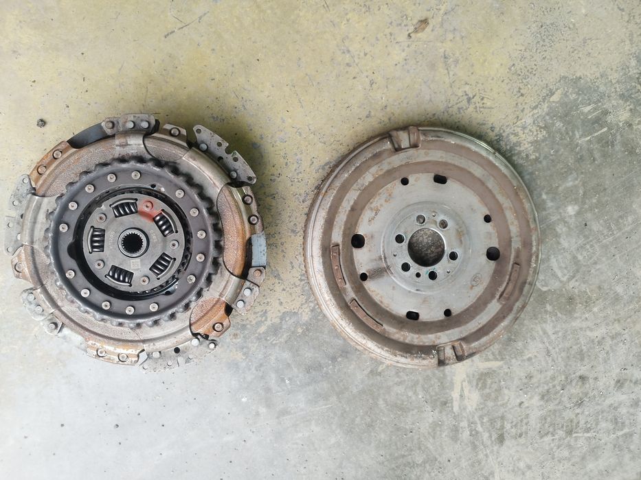 Моховик и диск сцепления.