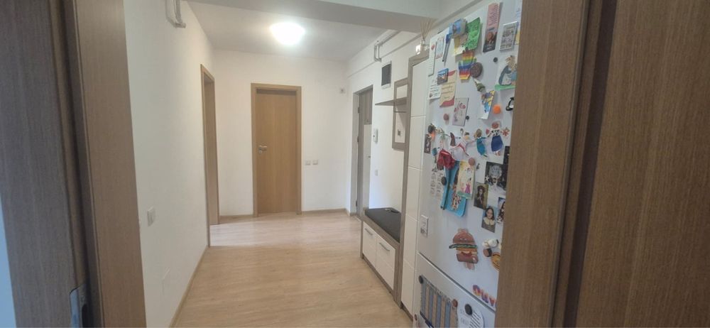 Inchiriez apartament 2 canere