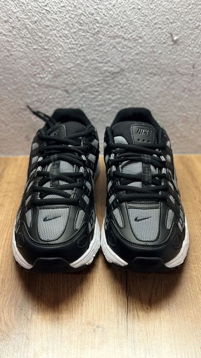 Продаются кроссовки NIKE P-6000