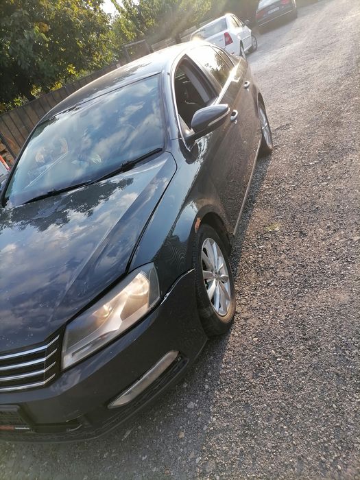 Dezmembrez Passat b7