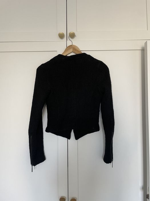 Черна дамска жилетка с цип