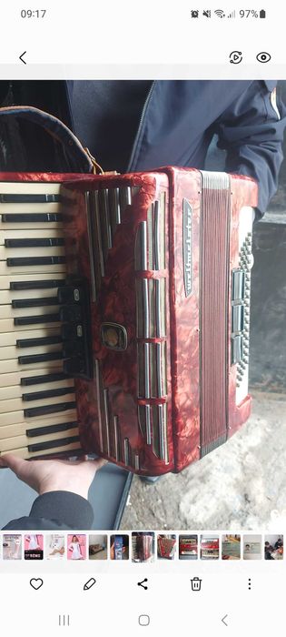Продам музыкальный инструмент Аккордеон