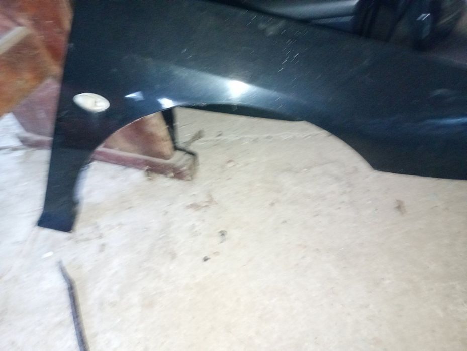 Десен калник Пежо 407 2008 год