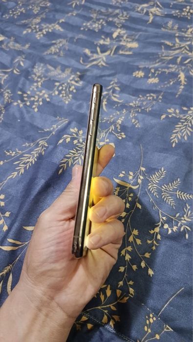 Iphone Xs sotiladi