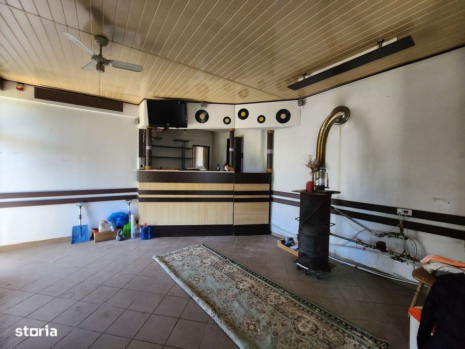 Casa in Dumbrava la E85 plus Spatiu Comercial