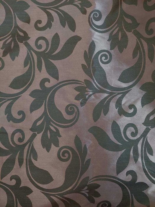 Луксозни сатинирани и витражни пердета лилаво с черно