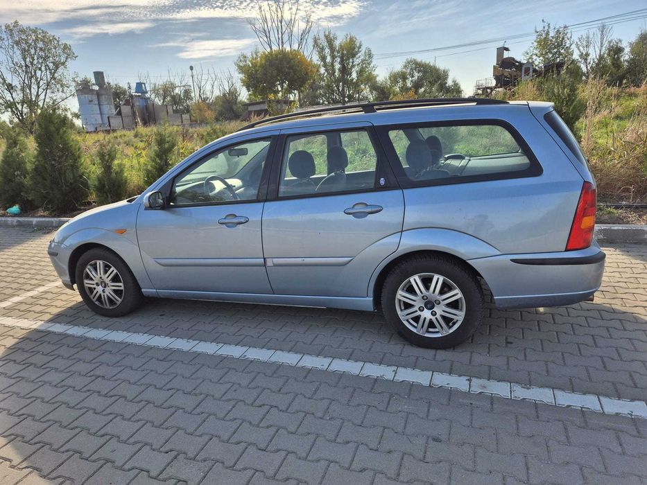 FORD Focus 2004 — imagine 5